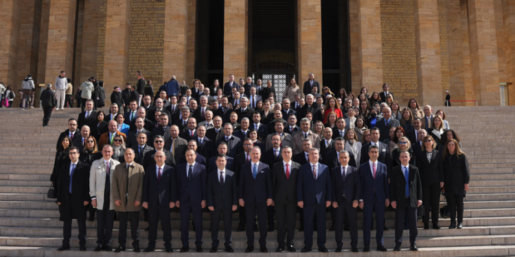 Vaat makamı değil icraat makamı olduk