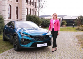 Otomobil ve hafif ticaride hedefe adım adım ilerliyor