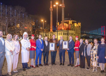 Günlük uçuş ve yolcu rekoru ile ödüllere uzanan rota