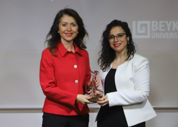 NG Kütahya Seramik ve Kütahya Porselen “itibarlı marka ödülü” aldı