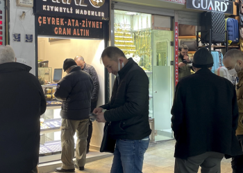 Seçim sonrası beklentiler arttı vatandaş piyasaları takipte