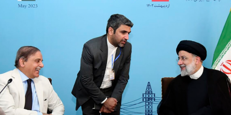 İran-Pakistan sınırında serbest ticaret bölgesi açıldı