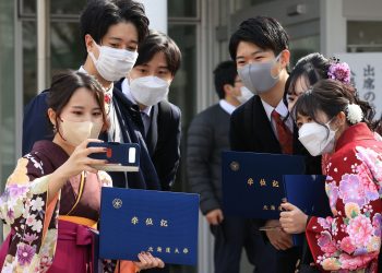 Japonya yabancı yatırımı için kolları sıvadı