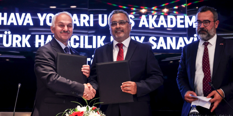 İlk yerli eğitim uçakları için stratejik ortaklık