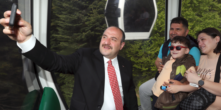Kendisini kanıtlamış bir sanayimiz bulunuyor