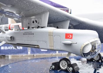 KEMANKEŞ mini akıllı seyir füzesi ilk atış testini başarıyla tamamladı