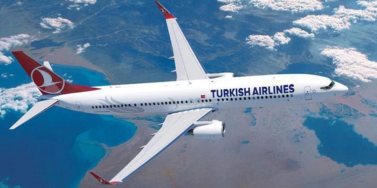 Uçuş ve yolcu rekoru kırdı en iyi hava yolu seçildi