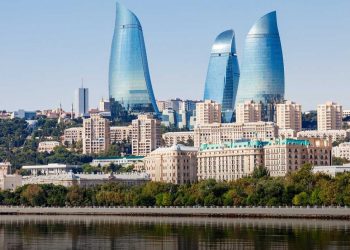 Azerbaycan “serbest” ekonomi adımlarını hızlandırıyor