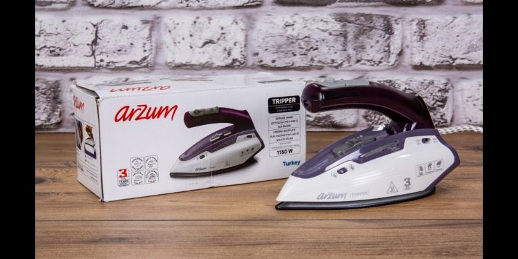 Tatil bavulları için Arzum’dan seyahat ütüsü