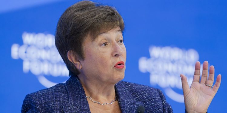 IMF’den Avro Bölgesi’ne belirsizlik uyarısı