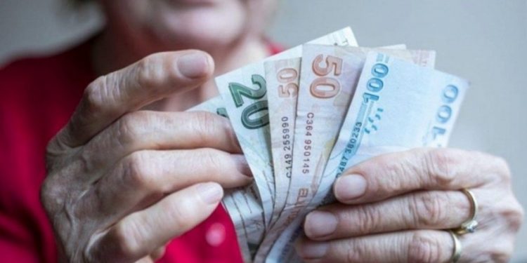 Memur ve emekli aylıkları ne kadar artırılacak?