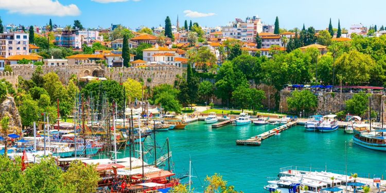 Tatil beldelerini enflasyon vurdu