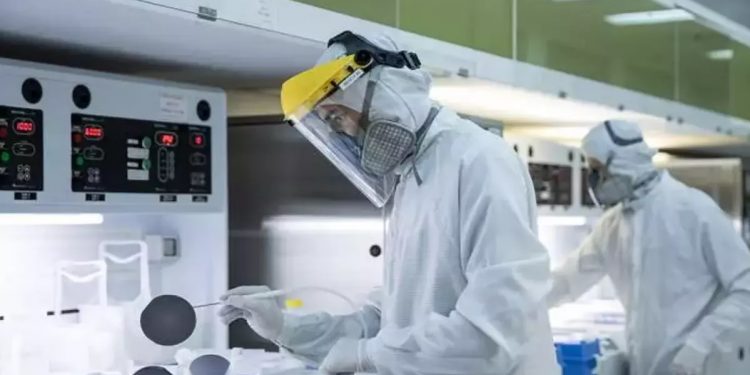 Türk araştırmacılar “çip” krizini çözmek için mesai harcıyor