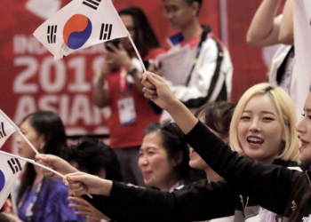 Güney Koreli iş insanları Ukrayna için kolları sıvıyor