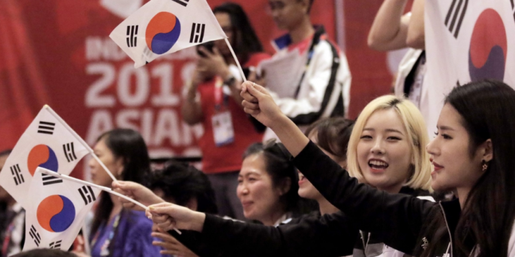 Güney Koreli iş insanları Ukrayna için kolları sıvıyor