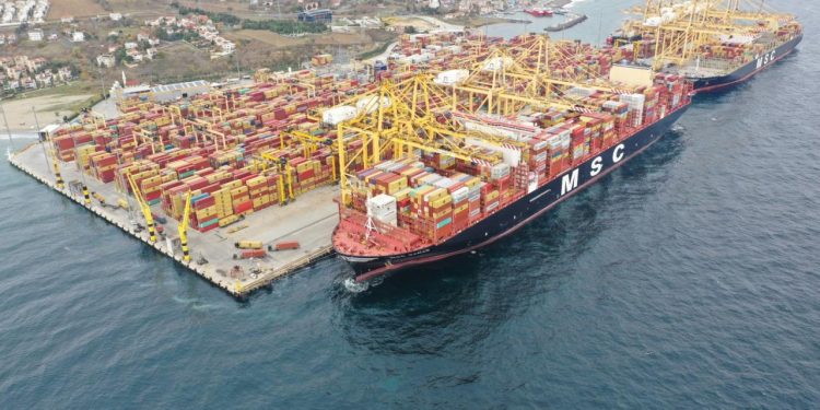 Tekirdağ’daki konteyner limanı kendi elektriğini üretecek