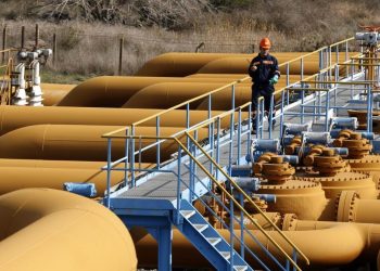 Azerbaycan ile ilişkiler enerjik şekilde ilerliyor