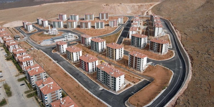 Elazığ’da kalıcı konutlar yükseliyor