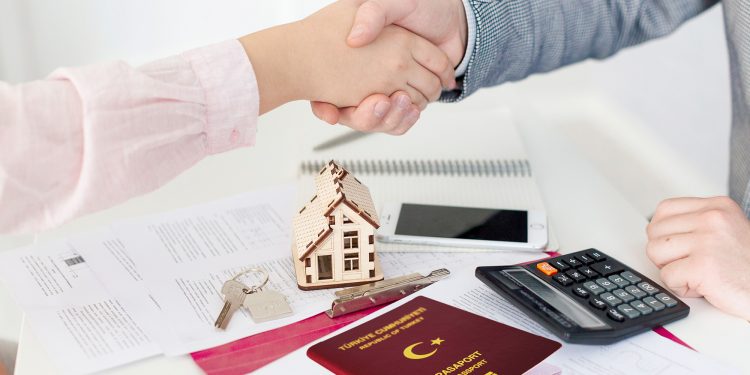 Emlak Konut GYO’dan yabancı kurumsal yatırımcıya 1,4 milyar TL’lik hisse satışı