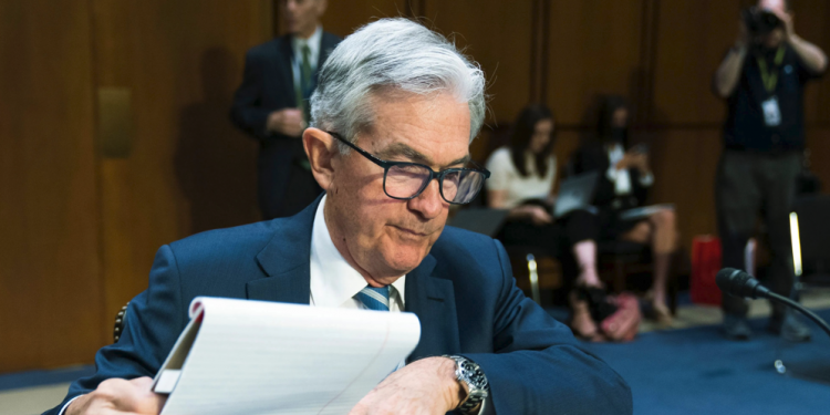 Fed sıkıştığında faiz silahına sarılıyor