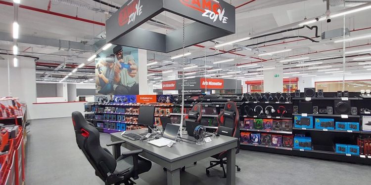 MediaMarkt Gamezone alanlarında oyunseverleri teknolojiyle buluşturuyor