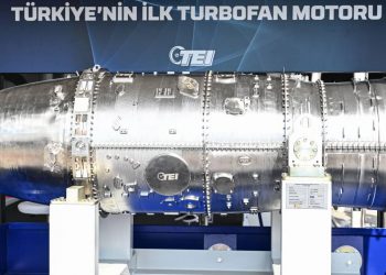 Türkiye’nin milli uçak motoru vitrine çıktı
