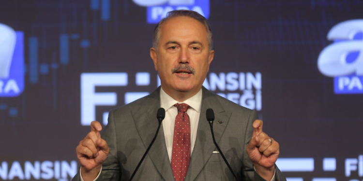 VakıfBank “kaynaklarıyla” sektöre yeni rota çiziyor