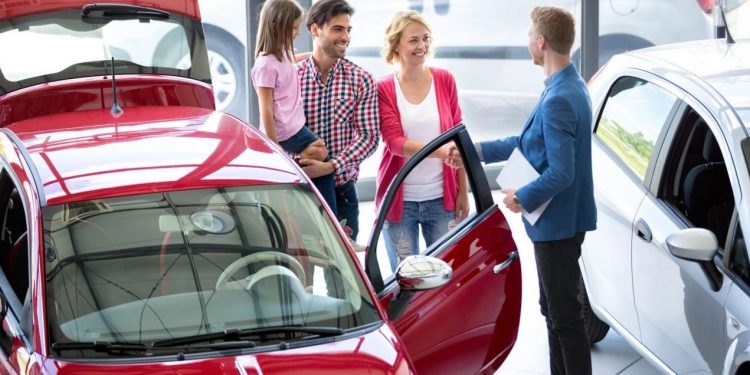 Otomobil satışında kritik dönemeç aşılacak mı?