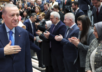 Emeklilerin gönlünü almak bizim için de önemliydi