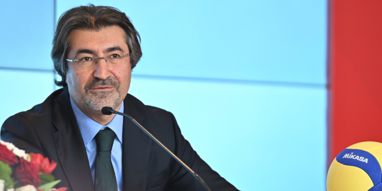 Ziraat Bankası dört koldan finansal hizmet veriyor