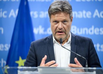 Almanya, Ukrayna’ya desteğin kesilme riskinden endişeli