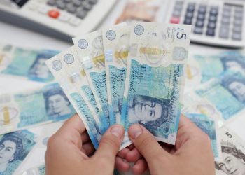 İngiliz ekonomisi şoklara karşı kırılgan