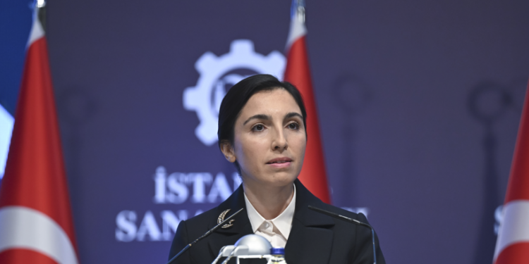 Türk lirasına geçiş için adımlar atıldı