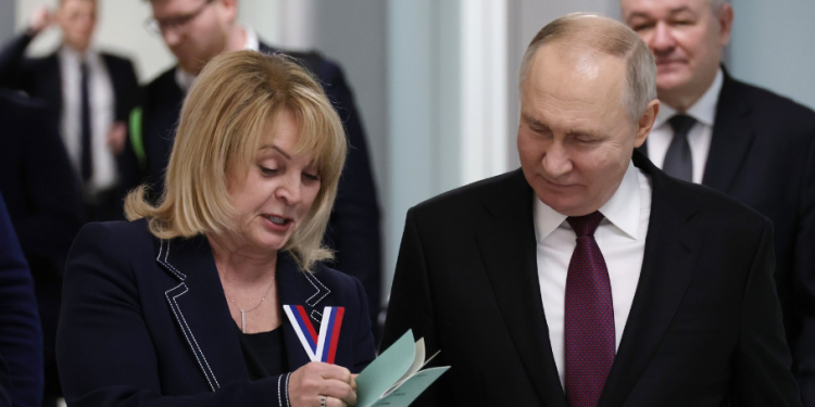 “Batılı seçkinler kendi müttefiklerini sömürüyor”