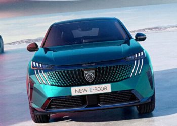 Peugeot Panoramik i-Cockpit “Bağlantılı Araç”ta öne çıktı