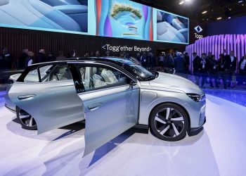 Elektrikli araçlar kendi yolunu bulmaya devam ediyor