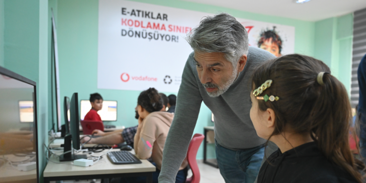 “Bu atıklar kod yazıyor” ile yeni sınıflar açılıyor