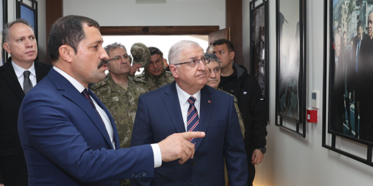 Deniz gücü savunma değil zorunluluk