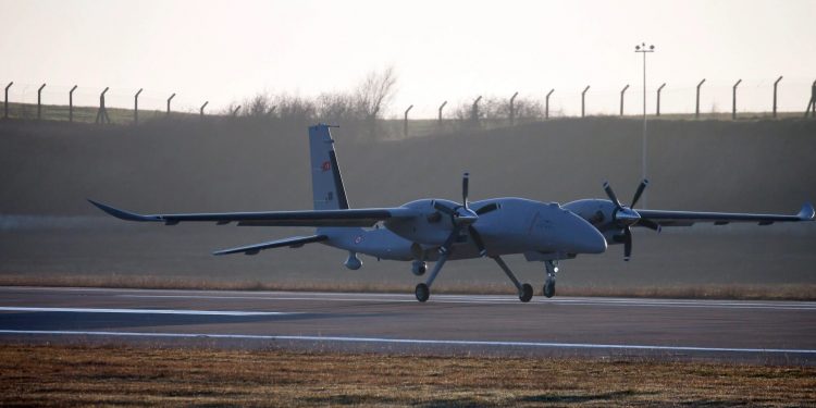 Bayraktar AKINCI C ilk uçuşunu gerçekleştirdi