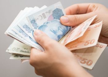 Emekli maaşları  gözden geçirilecek