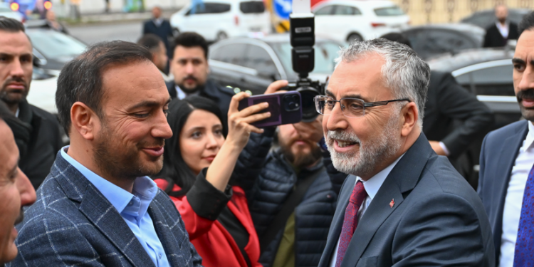 Emeklilere hangi ekonomik ve  Sosyal haklar tanınacak?