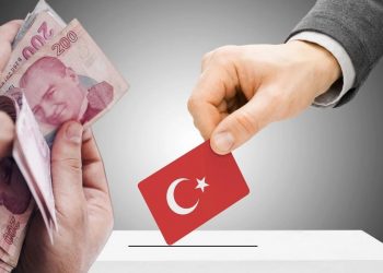 Ekonomik kırılganlık azaldı cari açıkta daralma sürüyor