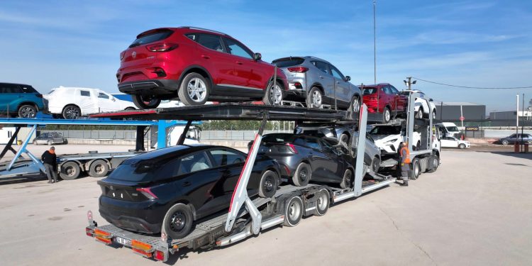 Türkiye binek oto ihracında hız artırdı