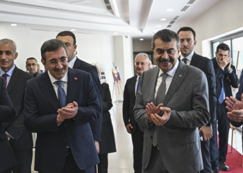 Cari açığın düştüğü,  rezervlerin arttığı dönemdeyiz