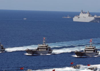 Milli savunma teknolojisi  Efes’te boy gösterisi yaptı