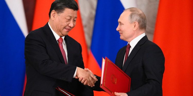 Rusya ile Çin yönetimi  stratejik adımda kararlı