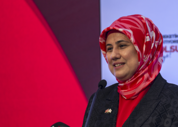 4 milyona yakın ihtiyaç  sahibinin yanındayız