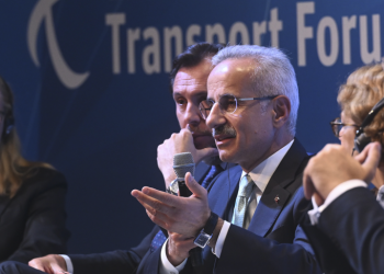 Türkiye ulaşımda koridor açmaya devam ediyor