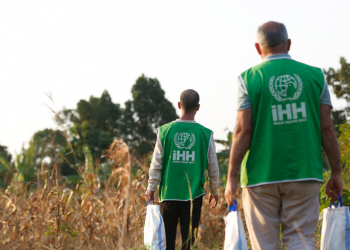 Yurt içi ve yurt dışında  yardım eli uzattılar