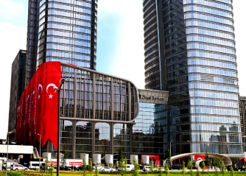 Yeni binaya taşındı yeni yaşıyla atılımda